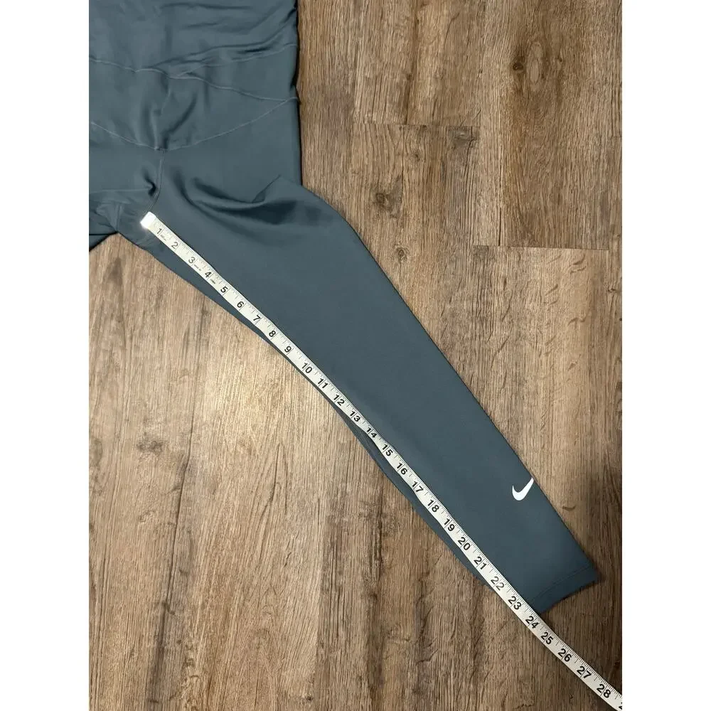 Nike One Women's Maternity High-Waisted Leggings Size Small Short